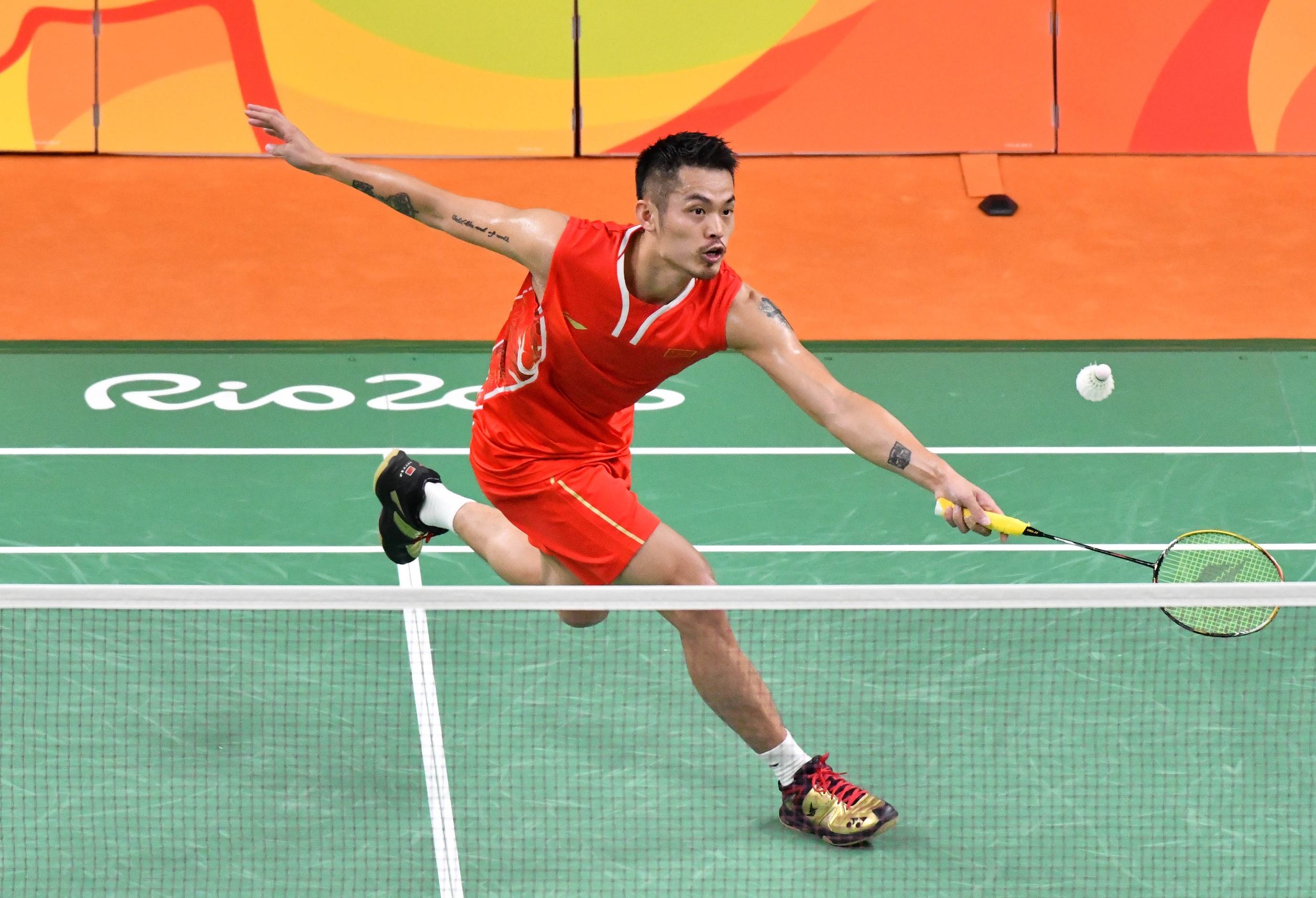 表面上是一 表面上是一